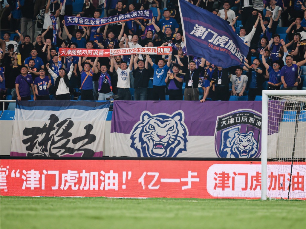 英超焦点战：曼联热刺激战，争四关键一役